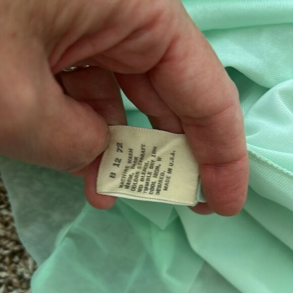 Vtg Gossard Artemis Green Floral Chiffon Nightgown - Picture 12 of 12